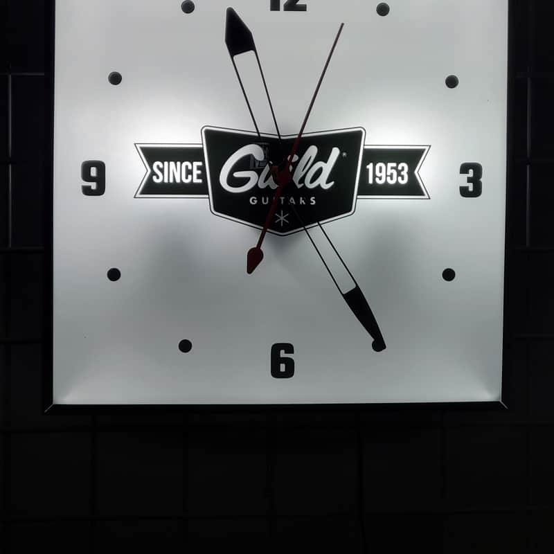 Guild Clock Red/White/Blue