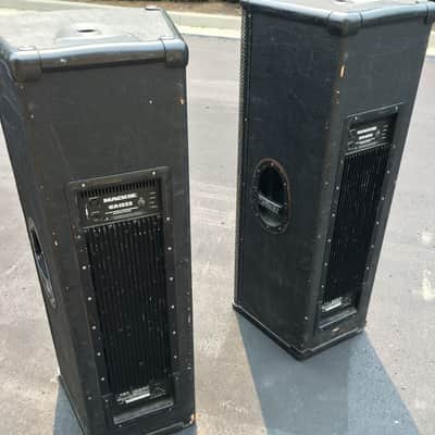 Mackie SA1232 powered PA speakers pair excellent image 7