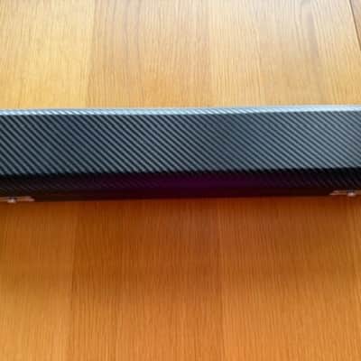 Wiseman traditional flute case 2015-18 - carbon-fibre effect finish image 6