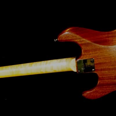 J. K. LADO WENGE STRAT 2002 WENGE. ONLY ONE BUILT. A MAJESTIC GUITAR. GREAT SOUND AND HIGH QUALITY. image 4