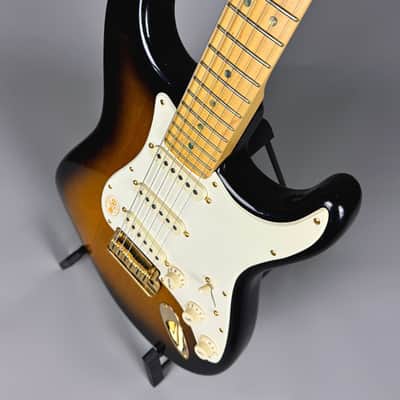 Fender American Deluxe 50th Anniversary Stratocaster - 2004 image 9