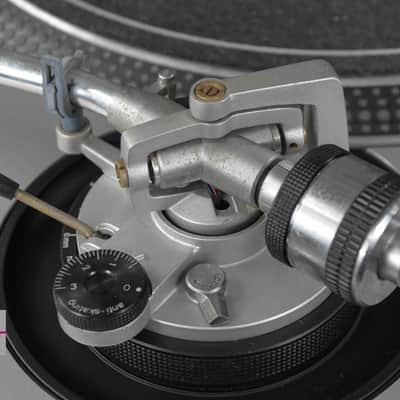 Technics SL-1200MK2-A Silver Direct Drive DJ Turntable in Good condition image 12