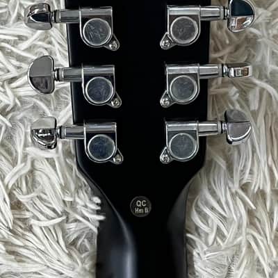 Alvarez ABT60CE-8BK 8-String Baritone Black Acoustic Electric Guitar, B-Stock image 10