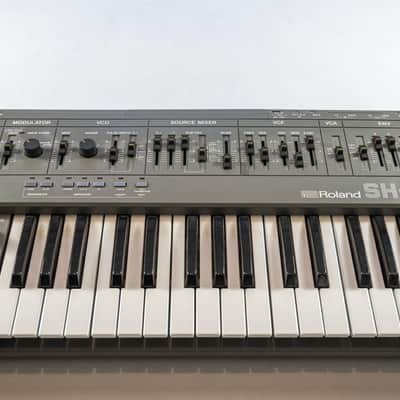 Roland SH-101 32-Key Monophonic Synthesizer 1982 - 1986 - Gray