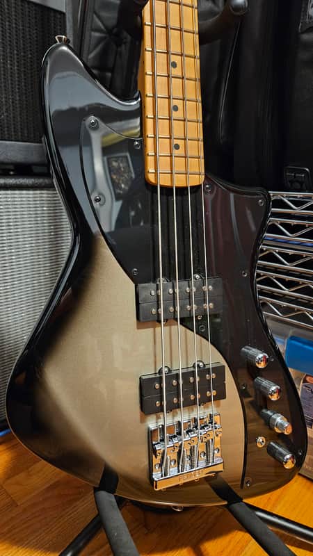 2022 Fender Player Plus Active Meteora Bass Silverburst image 1