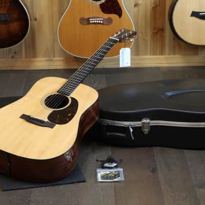 Minty! 2023 Martin Standard Series w/ LR Baggs Element VTC D-18 Dreadnought Acoustic Guitar Natural + OHSC image 1