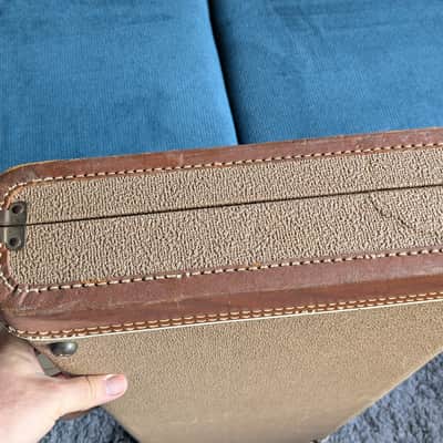 Fender Brown Case 1962 - Brown Tolex - Orange interior image 10