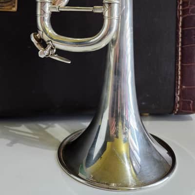 Bach Stradivarius 37G image 6