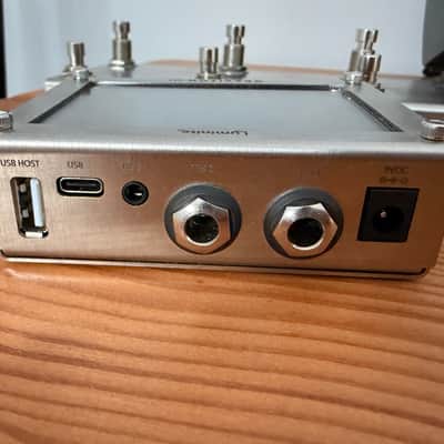 Luminite Graviton M1 with F10W footswitch 2025 - Chrome image 3