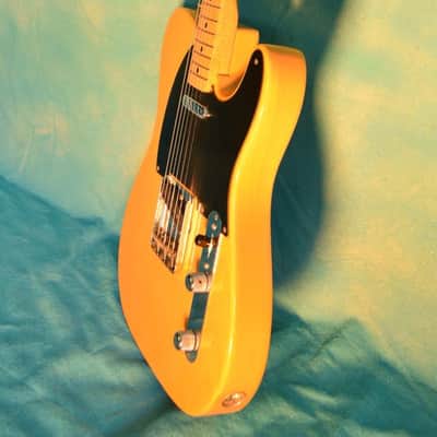 Fender American Vintage '52 Reissue Telecaster August 1993 - Butterscotch Blond image 3
