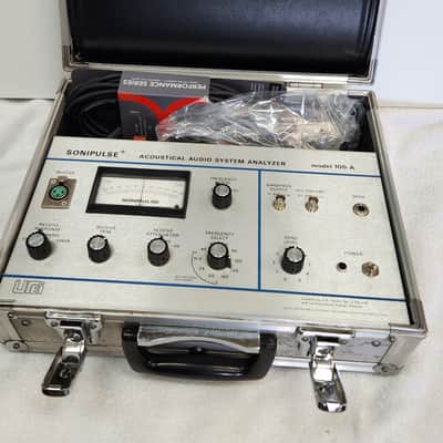 UREI Vintage (1975) Sonipulse 100-A with AKG C451E, with trunk and all manuals image 10