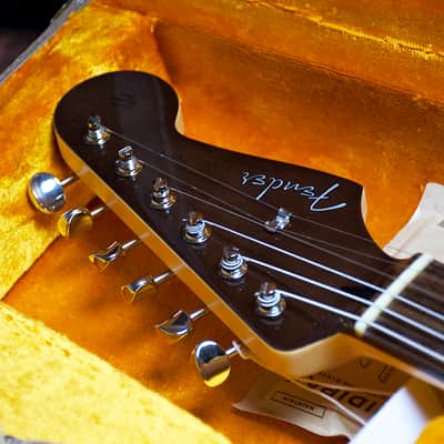 Fender FSR Limited Edition Hybrid II Japan Stratocaster 2023 - Walnut image 7