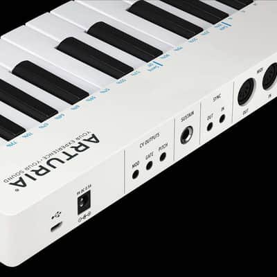 Arturia KEYSTEP 32-Key Keyboard Controller w/ Sequencer image 8