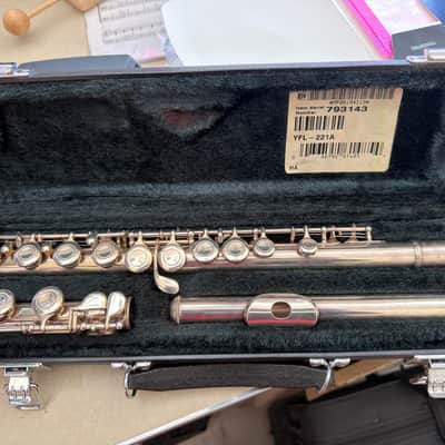 Yamaha YFL-221 Student Flute | Reverb