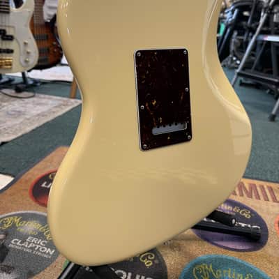 Fender American Performer Jazzmaster with Rosewood Fretboard 2018 - Present - Vintage White image 4