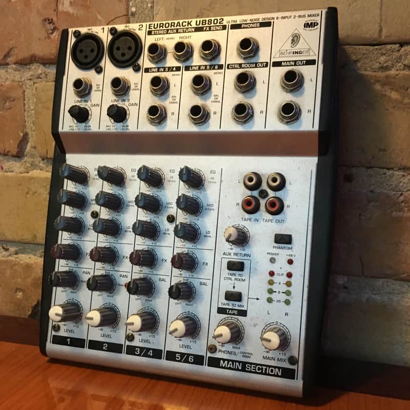 Behringer Eurorack UB802 8-Input 2-Bus Mixer | Reverb