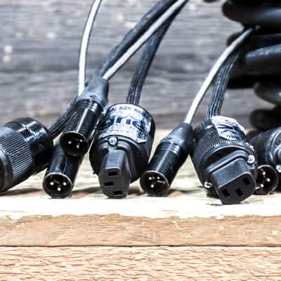 Digiflex DH-UIX (Bundle) U-Ground to IEC & XLR Hybrid Cables 2 x 25' / 2 x 50' image 6