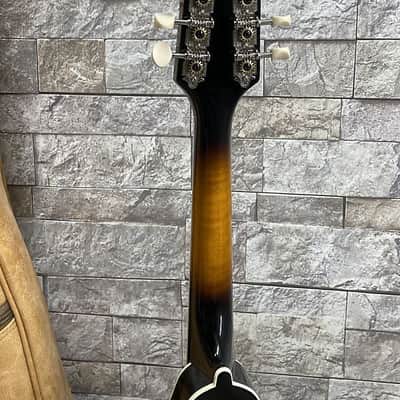 Kentucky KM-270 Deluxe Oval Hole A-Style Mandolin WITH Matching Kentucky Deluxe Gig Bag– Vintage Sunburst - KM270 image 3
