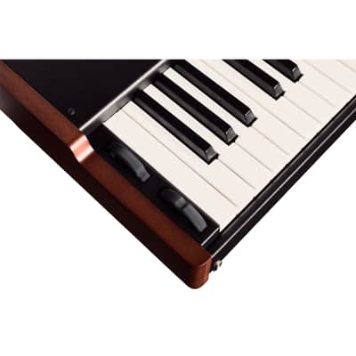Viscount Legend ONE 73 - Electronic Organ image 4