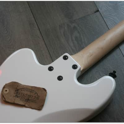 LAKLAND "Series Decade White" image 7