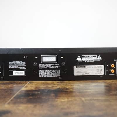 Tascam CD-RW750 Professional CD Rewritable Recorder image 2