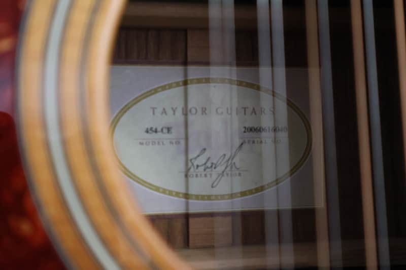 Taylor 454ce