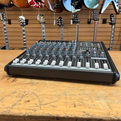 Mackie ProFX12 Mixer Bild 2