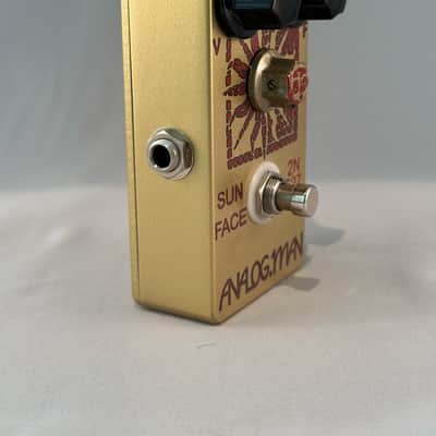 Analogman Sun Face 2N-527 Germanium Fuzz with Sun Dial Knob 2018 - Gold image 4