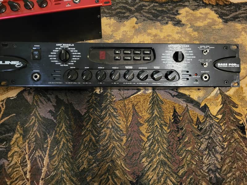 Line 6 Bass POD Pro Rackmount Multi-Effect and Amp Modeler 2001 - 2003 - Black image 1