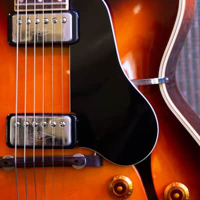 Hofner Vice President 2002 - Sunburst image 7
