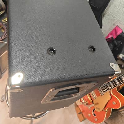 Fender Rumble 210 V3 700-Watt 2x10" Bass Speaker Cabinet Black image 6