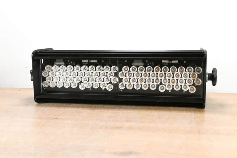 ETC Selador Vivid-R 21" LED Fixture CG014YQ image 1