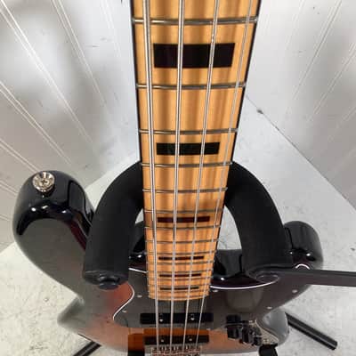 Squier Classic Vibe '70s Jazz Bass - Sunburst image 5