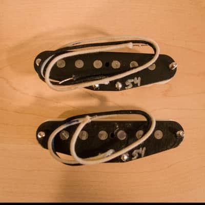Fender Stratocaster 54’ Reissue Pickups Neck/Middle image 2