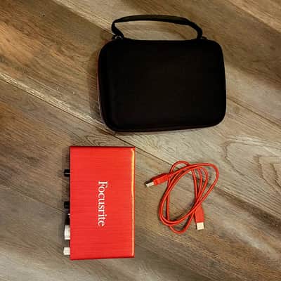 Focusrite Scarlett 2i2 2nd Gen USB Audio Interface 2016 - 2018 - Red / Black image 3