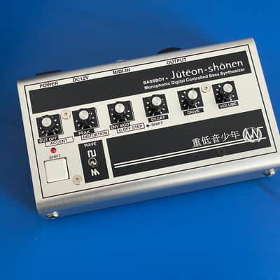 beatnic.jp BassBoy+ 303 clone image 4