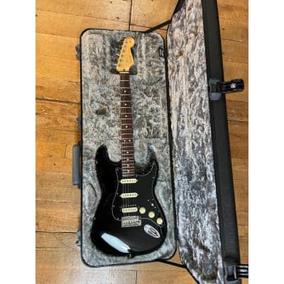 Fender American Professional Stratocaster HSS Shawbucker with Rosewood Fretboard 2017 - 2019 Black image 1