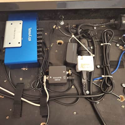 Worship Pedalboard W/ Power Unit & Case image 7