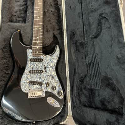 Fender Stratocaster 1991, Made In USA, Black with Hardshell Case - Pre Owned image 2