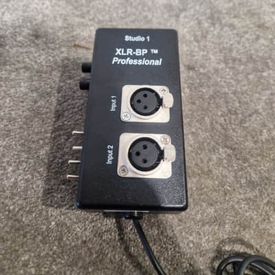 Studio 1 XLR-BP Professional - Audio Breakout Box - Black - Excellent image 6
