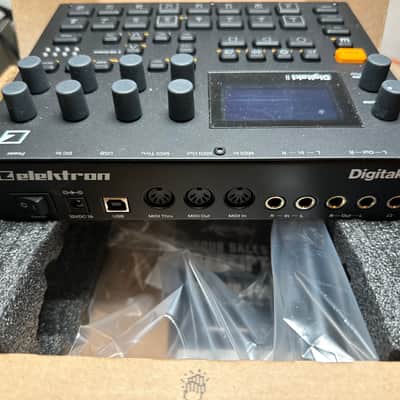 Elektron Digitakt II 2024 - Present - Black image 3