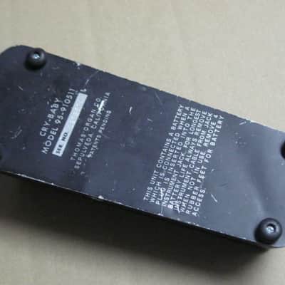 used vintage 1970s (Ser # 1972574) Thomas Organ Cry-Baby Wah, model 95-910511, has orig TDK 5103, + battery (pot is NOT scratchy, works fine) battery clip was repaired, original foam padding for battery compartment area replaced, + extra rubber feet image 10