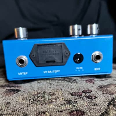 Keeley Time Machine Boost 2015s - Blue, White With Aluminum Knobs and Switches image 4