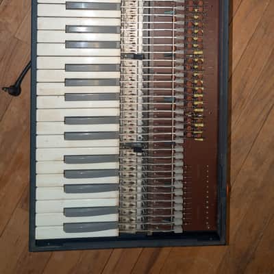 Farfisa Fast 2 49-Key Organ 1968 - 1971 - Orange - For Parts Only image 13
