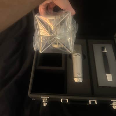 Neumann U 67 Set Large Diaphragm Multipattern Tube Condenser Microphone Reissue 2018 - Present - Nickel Bild 4