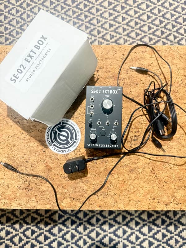 Studio Electronics Ext Box SE-02 Expander | Roland SE-02 SE02 imagen 1