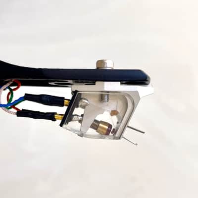 Rega Apheta 2 Low Output MC Phono Cartridge, Anodized aluminum body, Vital profile nude diamond Stylus on Aluminum Cantilever image 14
