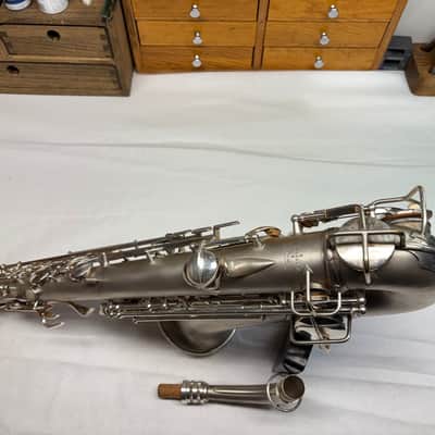 C.G. Conn Chu-Berry Alto Saxophone 1928 - Silver image 5