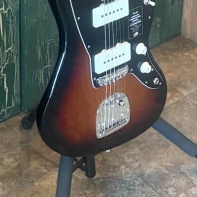 Fender American Pro Classic Jazzmaster Electric Guitar HH 3 Color Sunburst w Bag image 1