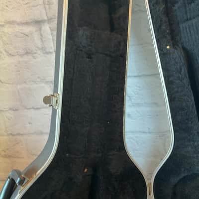 Ovation Shallow Bowl Hard Case image 3